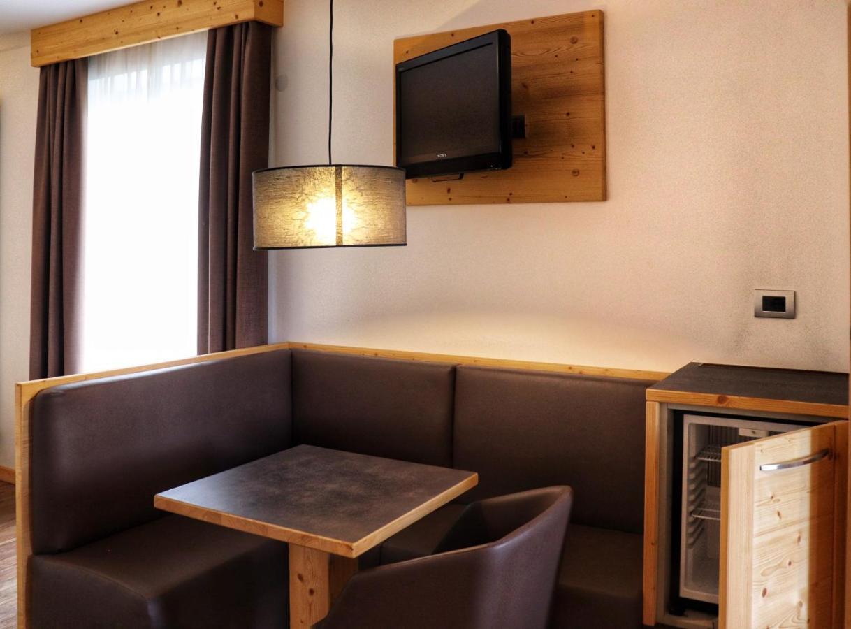 Hotel Panorama Wellness & Resort Malosco Εξωτερικό φωτογραφία